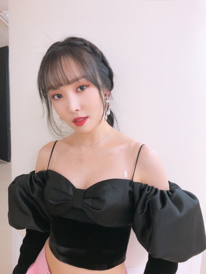 은근히 미모가 제법인 듯한 여자친구 유주.jpgif | 인스티즈