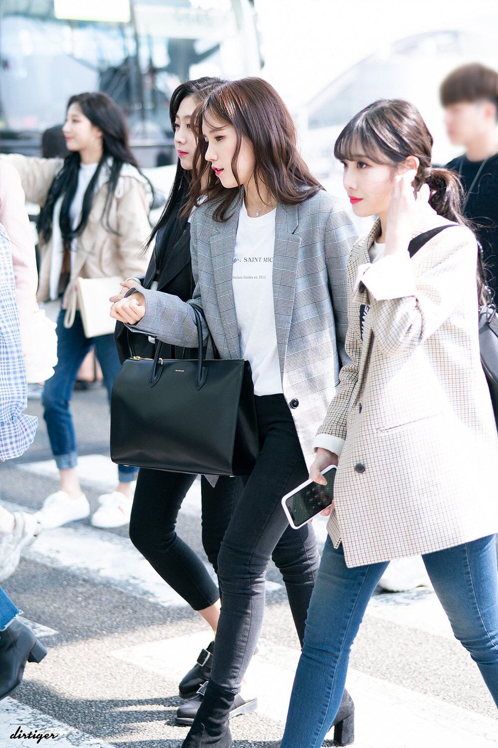 [러블리즈] 출근길에 본 은행나무가 이뻐서 명은이 | 인스티즈