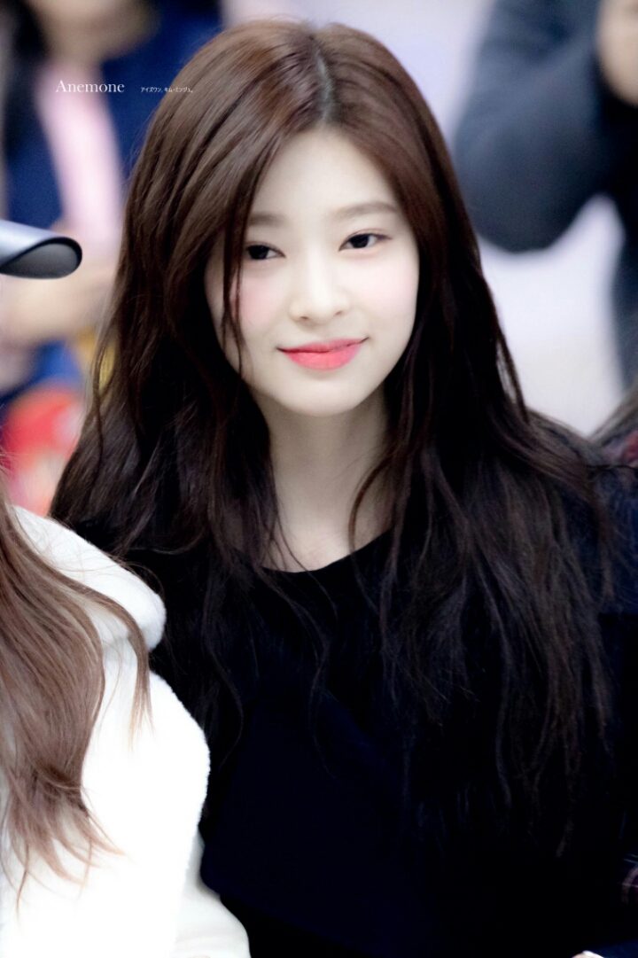 어제 아이즈원 김채원,김민주 | 인스티즈