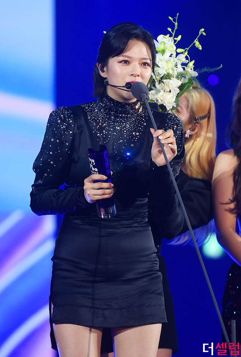 소리바다 어워즈에 참석한 트와이스 멤버들.jpg | 인스티즈