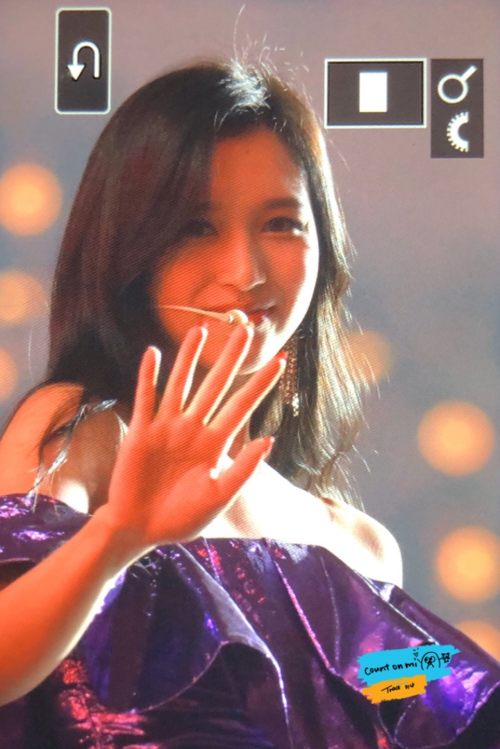 복귀전에서 평점 10점 찍는 트와이스 미나 볼터치 모음 | 인스티즈