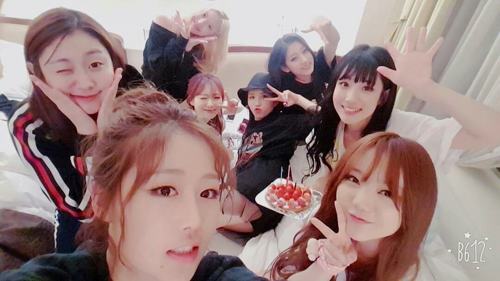 러블리즈 데뷔 4주년 | 인스티즈