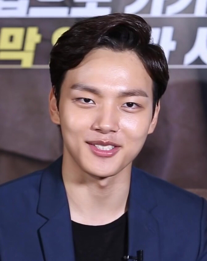 ??? : 언띵킹이니 사람형황소니 뭐니 하더라고요? | 인스티즈