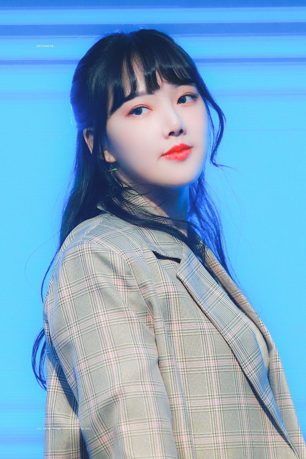 은근히 미인이지만 가끔은 귀여운거 같기도 한 여자친구 예린이.jpgif | 인스티즈