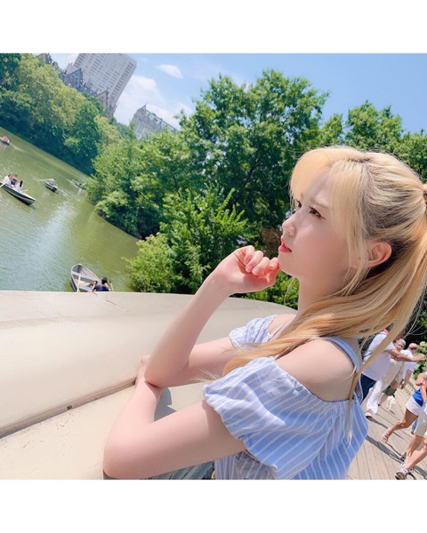 한달전 NY에서 행복한 시간 보냈던 아이즈원 | 인스티즈