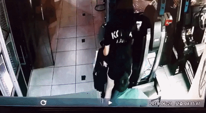 이상한 사람 중 레전드 | 인스티즈