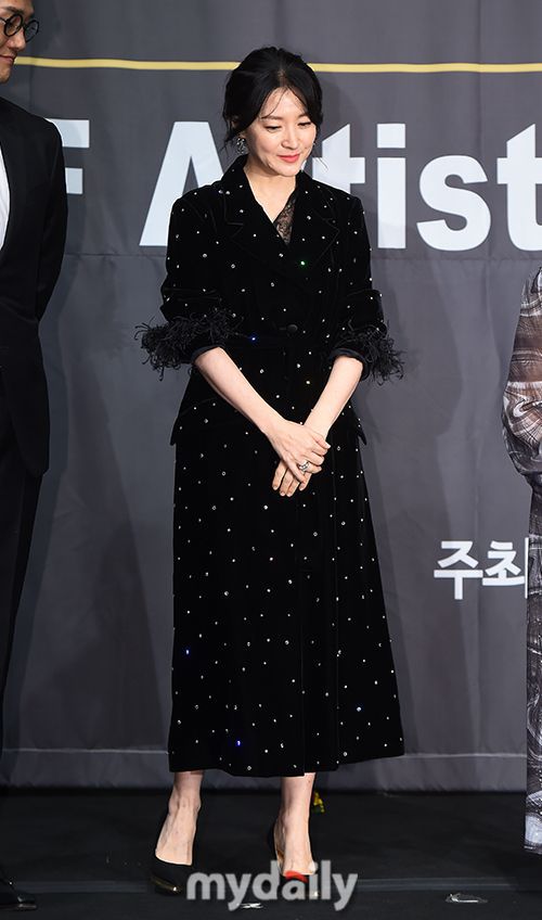 오늘자 이영애.jpg (아름다운예술인상 시상식 참석) | 인스티즈