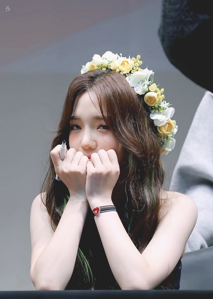 매력적인 눈빛 프로미스나인 노지선 | 인스티즈