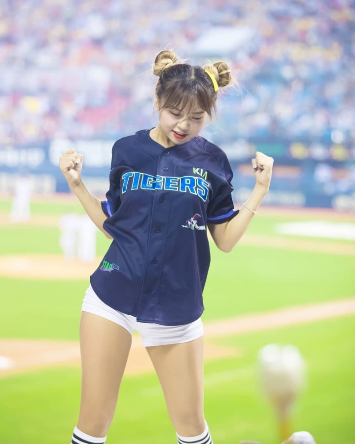 아무래도 지금쯤 올리면 좋을 것 같아서 치어리더 김지혜.jpg | 인스티즈