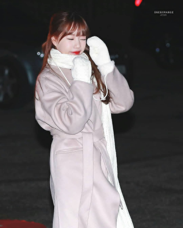 이 새벽에 조유리.jpgif | 인스티즈