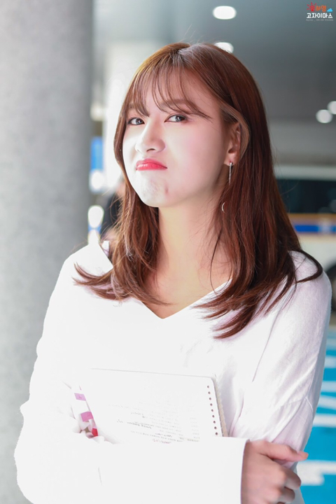 한달 뒤면 10년차인데 반오십 되는 여자 아이돌.jpg | 인스티즈