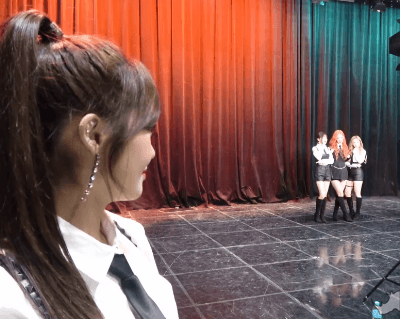 프로미스나인 f(x)레드라이트 커버무대 비하인드.GIF | 인스티즈