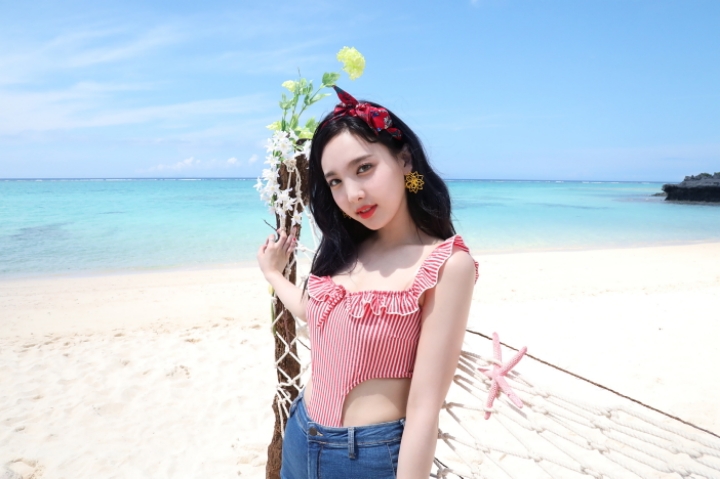 트와이스 나연 생일기념 JYP가 팬즈에 공개한 사진 | 인스티즈
