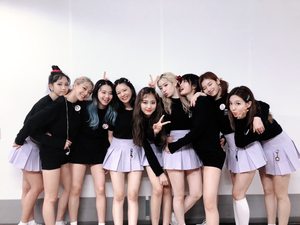 간만에 9 트와이스 입국 | 인스티즈