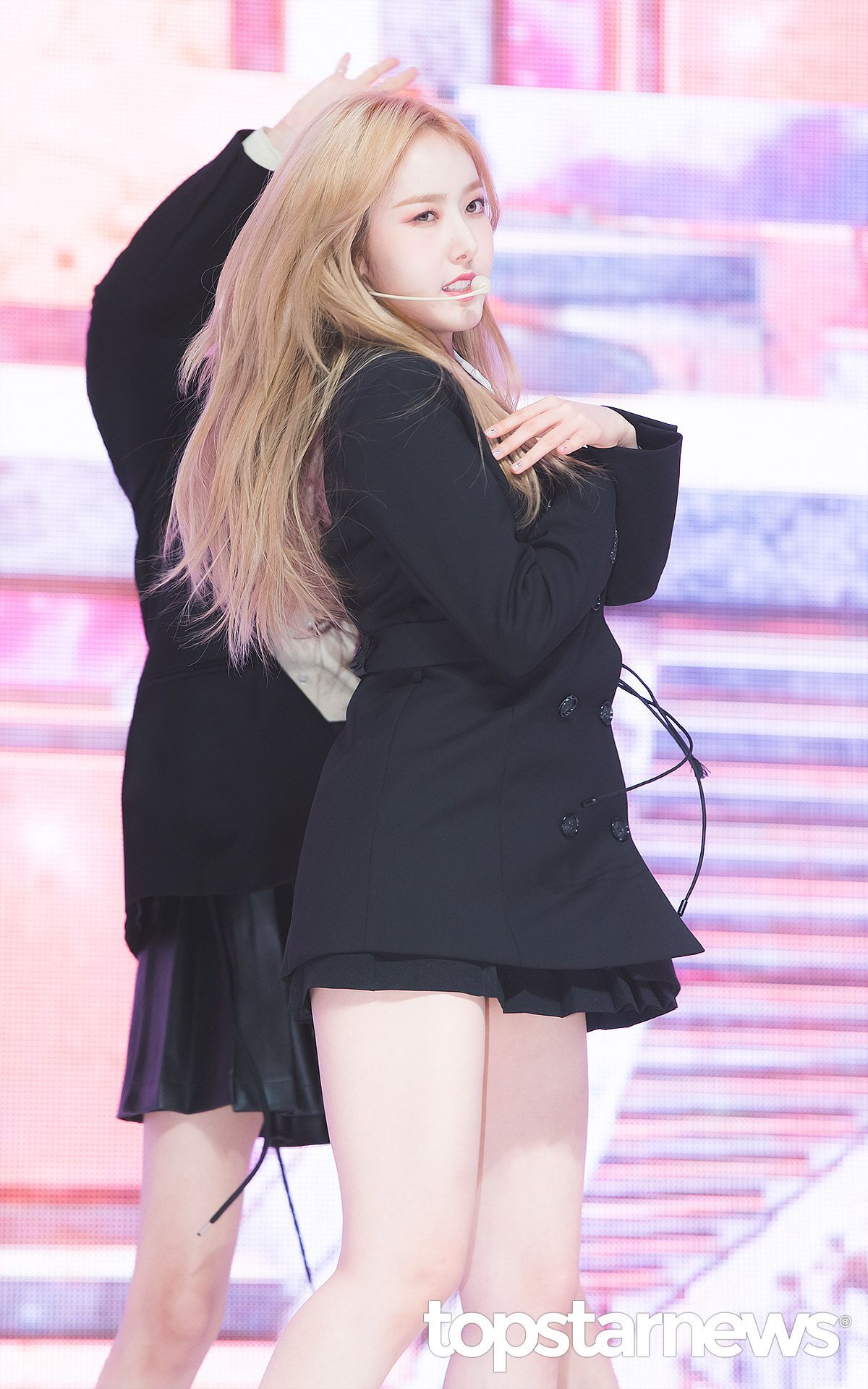 야심한 시간에 보니까 은근히 미인인 듯한 여자친구 신비.jpgif | 인스티즈