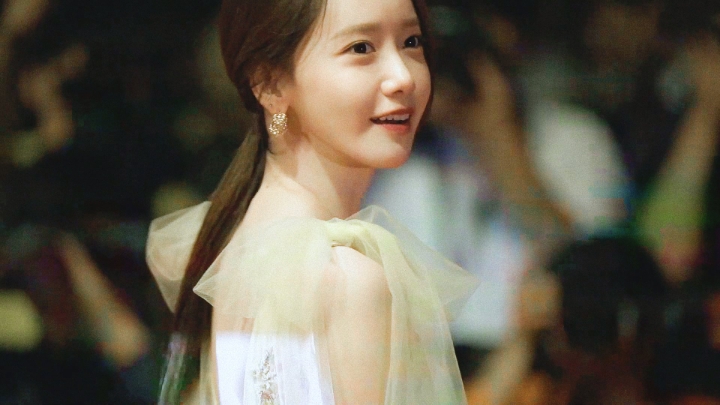 부산 국제 영화제를 뒤집어 놓고있는 소녀시대 윤아 미모 | 인스티즈