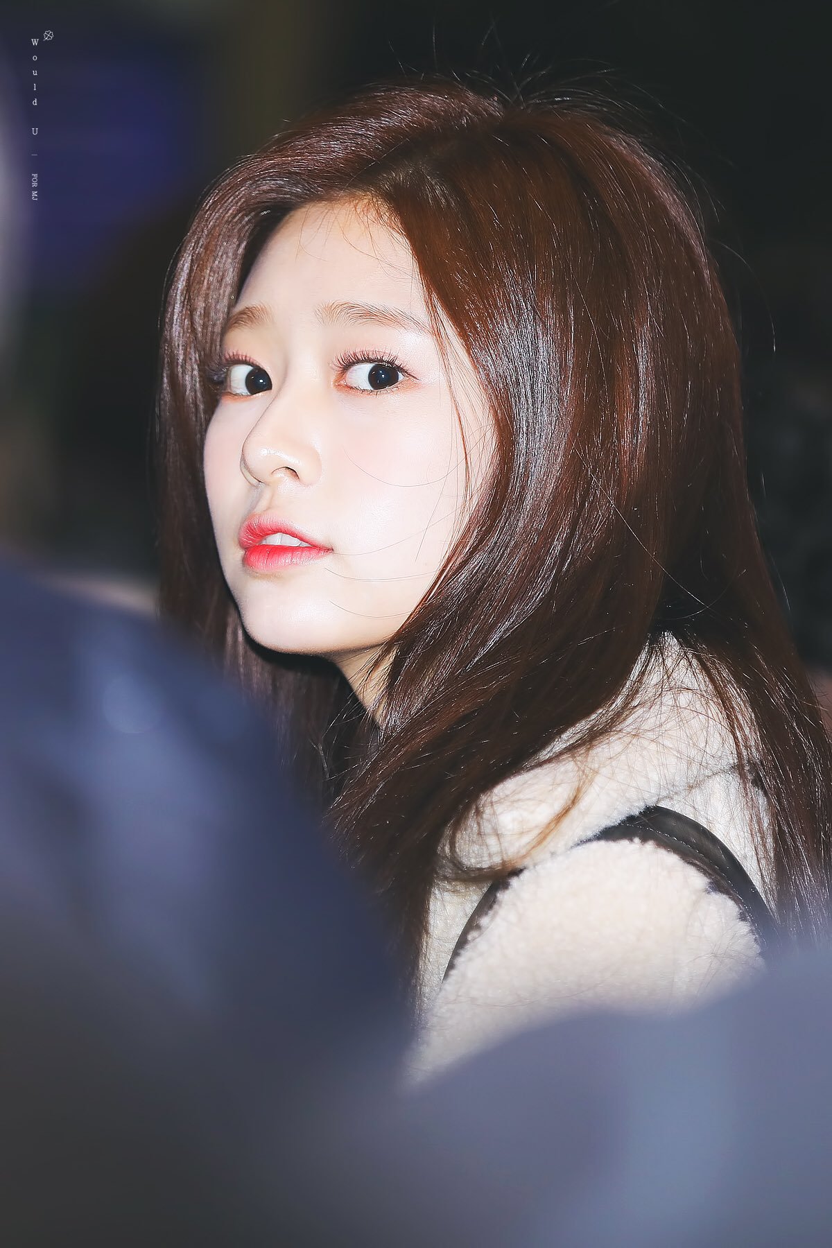 오늘 출국하는 아이즈원 김민주.jpg | 인스티즈
