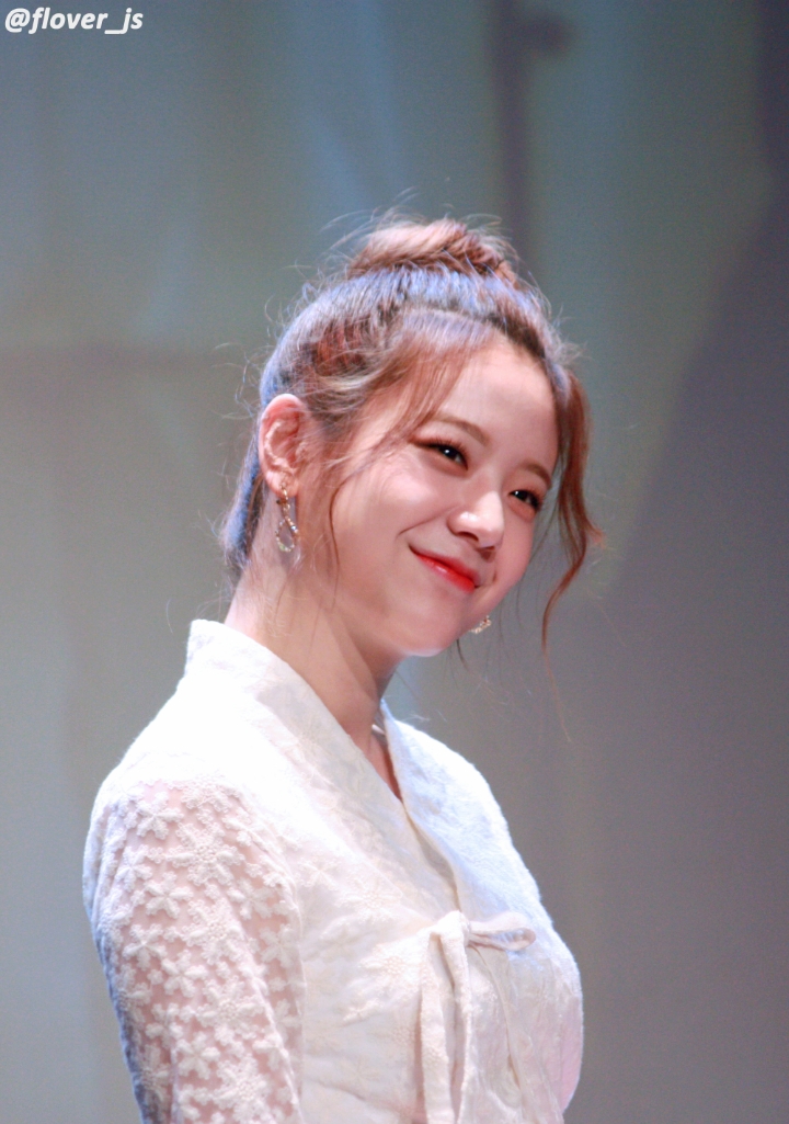 디발라 쫑난거같아서 기분전환 프로미스나인 장규리 | 인스티즈