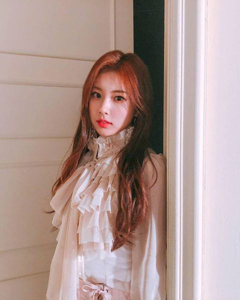 아이즈원) 팬들 기만하는 광배형 혜원day | 인스티즈