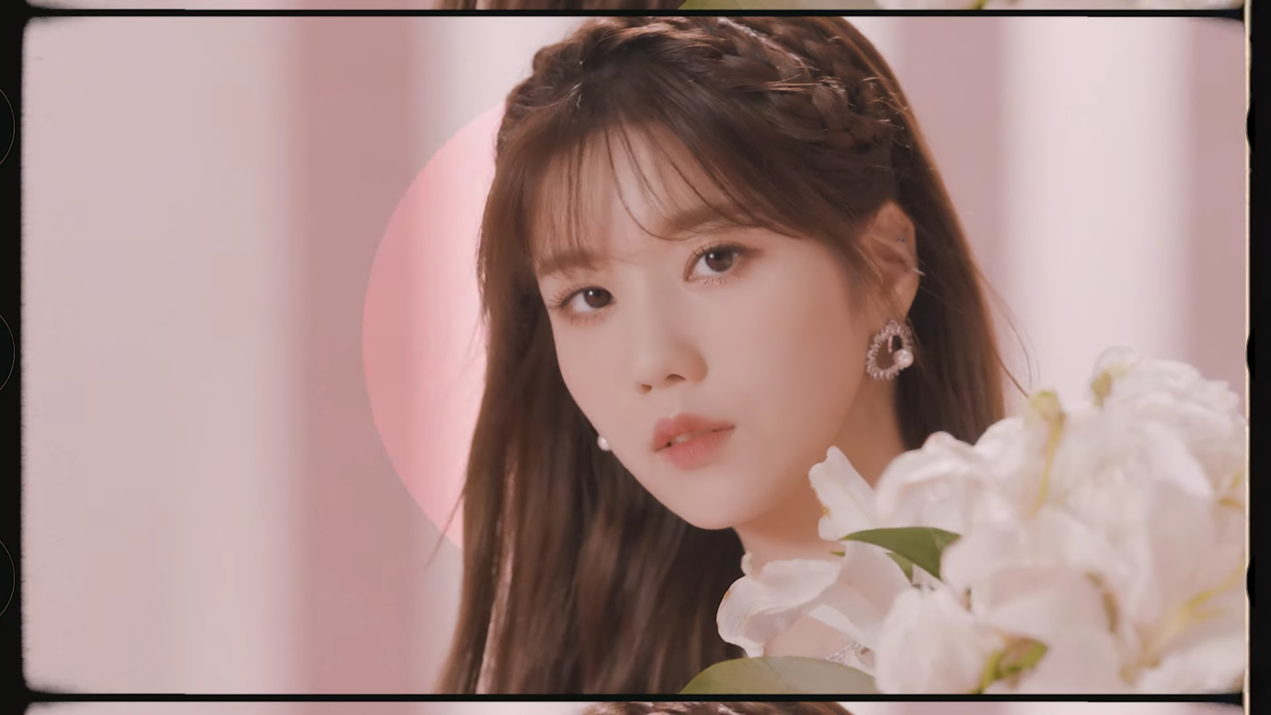 ???: 이게 아이린이야 권은비야? | 인스티즈