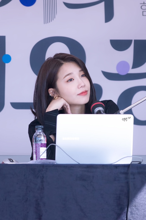 많은 팬들이 앞머리 있는 모습을 좋아하는 에이핑크 정은지.jpg | 인스티즈