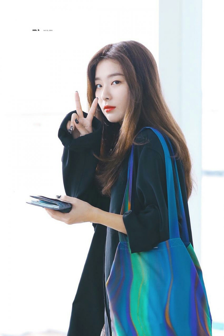 스타일리스트에게 애교부리는 레드벨벳 슬기 | 인스티즈