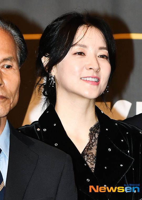 오늘자 이영애.jpg (아름다운예술인상 시상식 참석) | 인스티즈