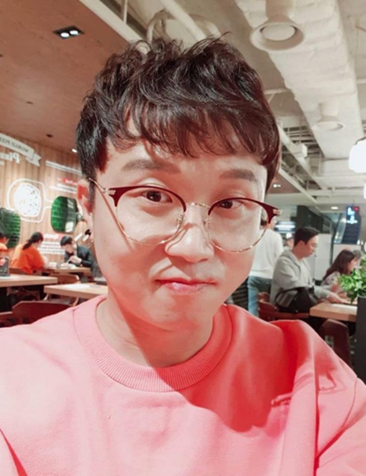 막 미친듯이 잘생기지는 않았는데 볼수록 매력있는 연예인 | 인스티즈