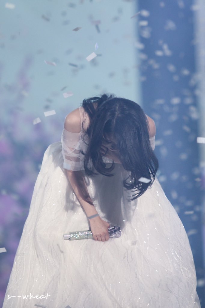 아이유 10주년 콘서트 in 서울.jpg | 인스티즈