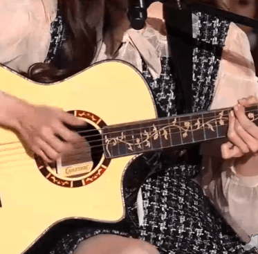 MAMA취향저격으로 관객들 귀 살살녹인 규리 나경 하영.GIF | 인스티즈