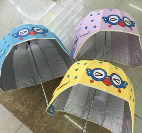 아기들이 좋아하는 헬멧 우산.jpg | 인스티즈