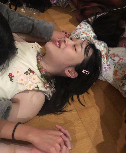어제, 오늘자 설리 인스타 사진....jpg | 인스티즈