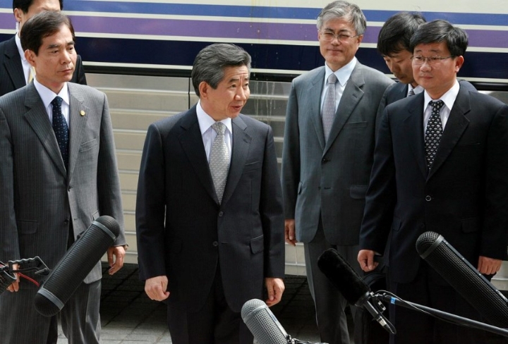 총선 접고 이분이 하실듯....시켜주길 기다리시는 듯한,.... 하마평에 오른분중 갠적으로 젤 했음 하는분,.,, | 인스티즈