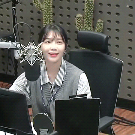 토요일 아침에 에이핑크 정은지.gif | 인스티즈