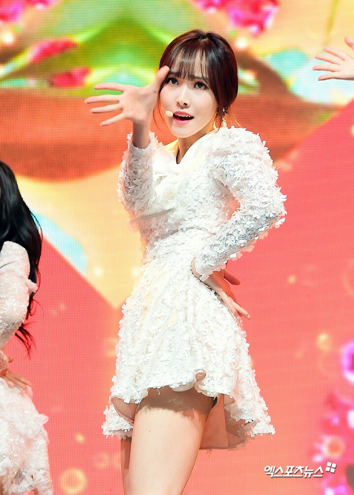 190114 여자친구 쇼케이스 현장.jpg | 인스티즈