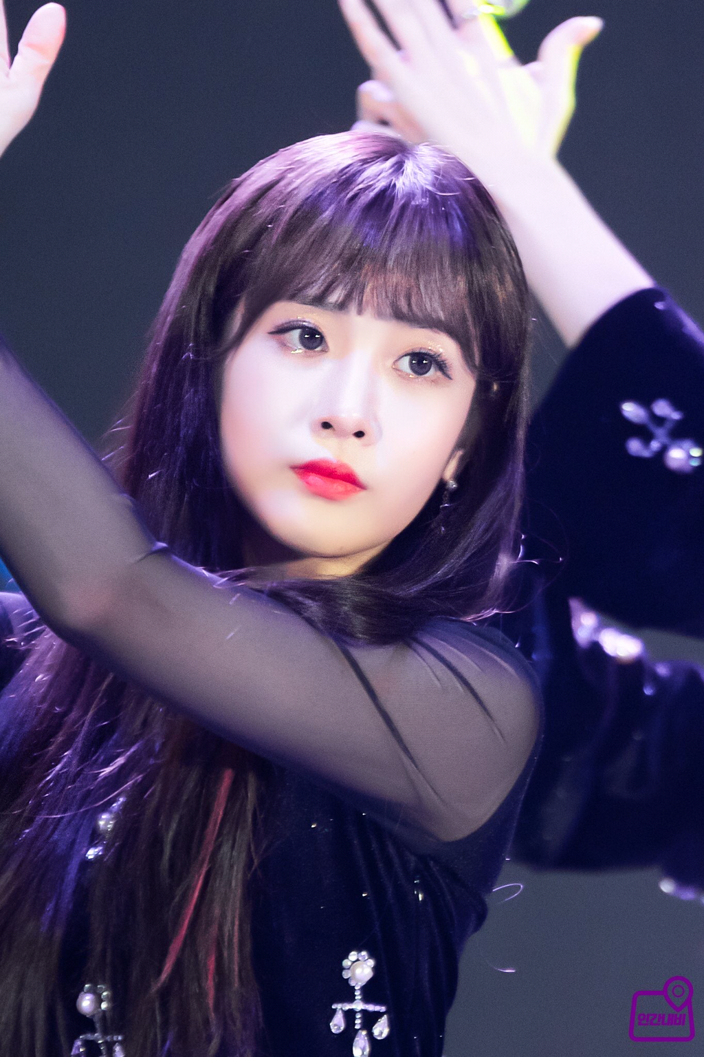 [러블리즈] 신발 하나 살 생각이라서 지애 | 인스티즈