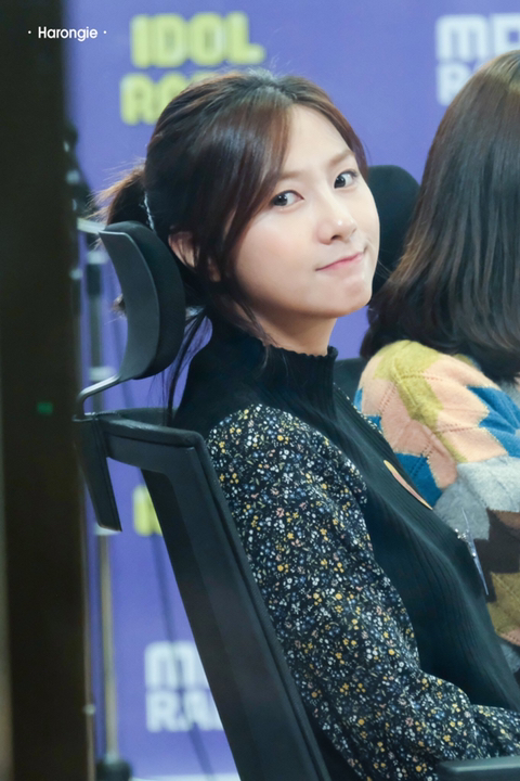 한달 뒤면 10년차인데 반오십 되는 여자 아이돌.jpg | 인스티즈