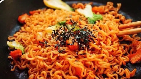 불닭볶음면 잘먹는다 VS 못먹는다 | 인스티즈