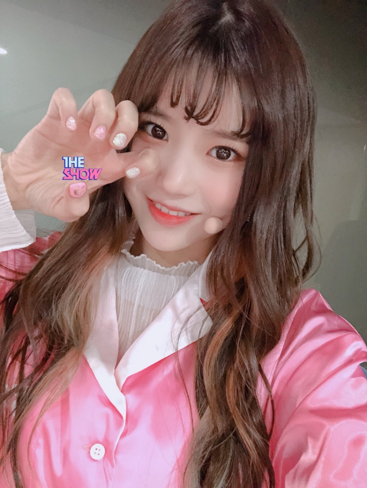 프로미스나인 가짜막내 송하영 | 인스티즈