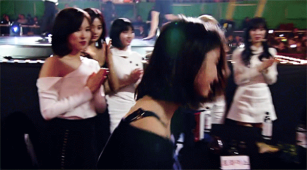 아이유를 대하는 트와이스 친구들.jpgif | 인스티즈