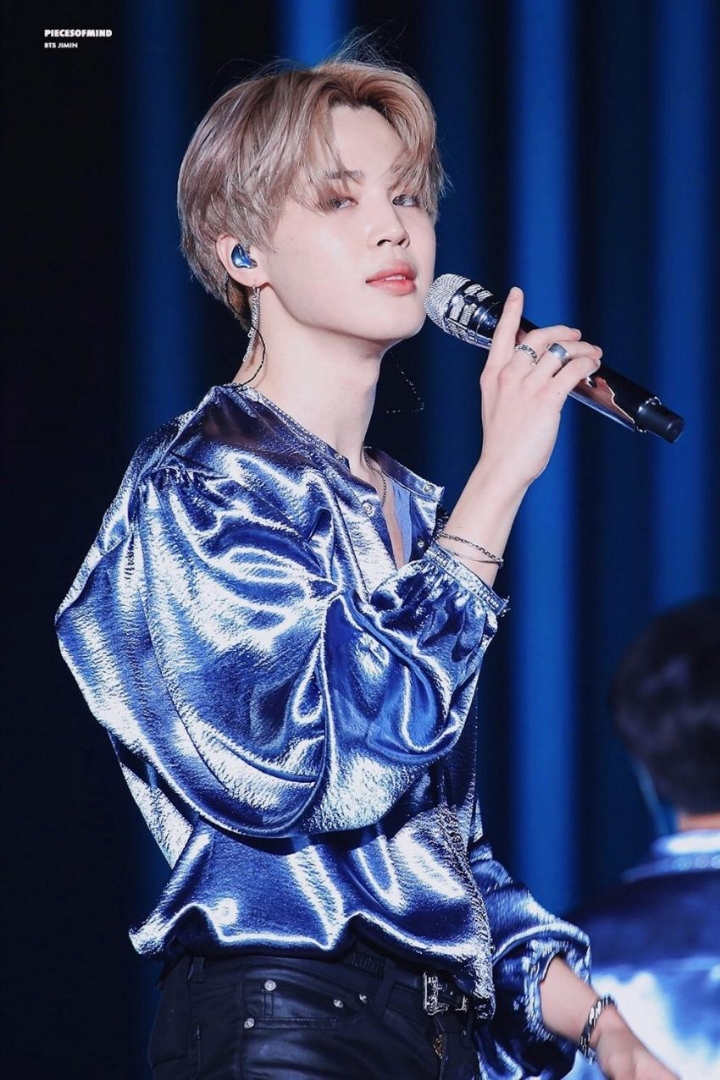 방탄소년단 지민 무대 위 표정 연기.jpgif | 인스티즈