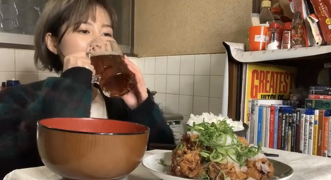 일본에서 소소하게 인기 많은 먹방유튜버 | 인스티즈