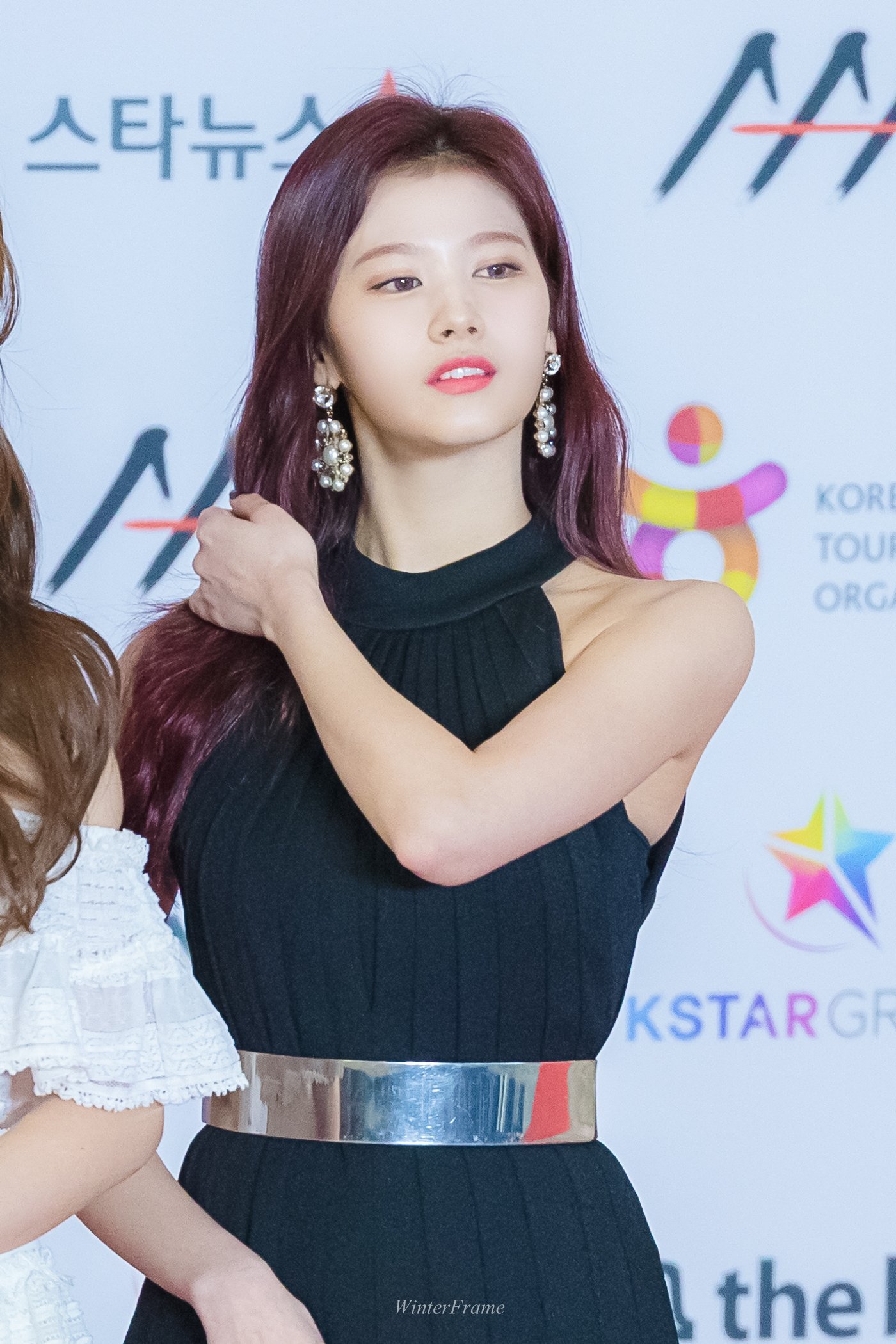 오늘이 생일인 트와이스 사나.jpgif | 인스티즈