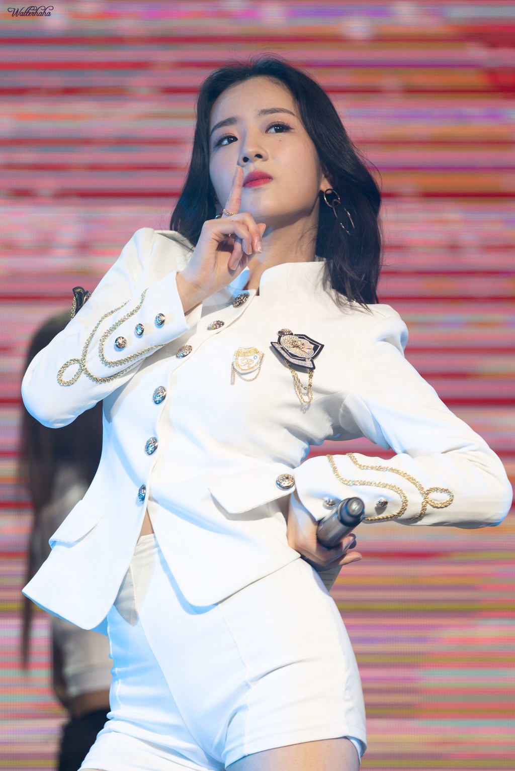 [에이핑크] 은행 갔다가 창구에서 초등학교 동창을 만나서 보미 | 인스티즈