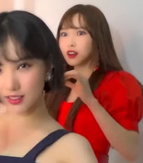 멤버의 과감한 웨이브를 본 다른 멤버들의 반응 (여자친구) | 인스티즈