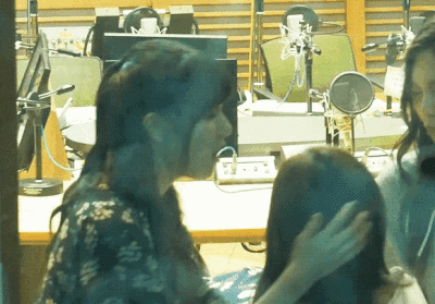 여자친구 신비한테 애정표현하는 예린씨 | 인스티즈