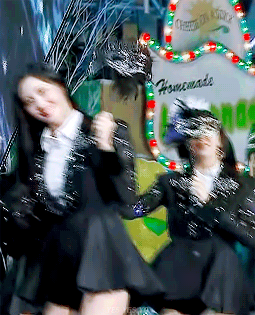 200104 트와이스 골든 디스크 입장 | 인스티즈