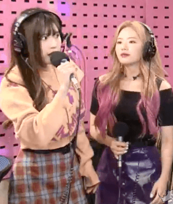 붐붐라디에오에서 저세상텐션을 보여준 프로미스나인.GIF | 인스티즈