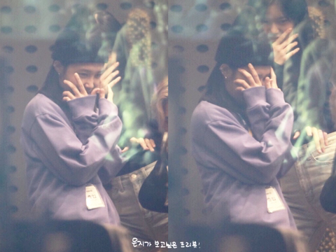 에이핑크 정은지 최근 라디오 부스.jpgif | 인스티즈