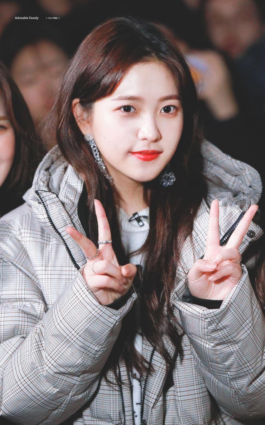 강남역 레드벨벳 예리 | 인스티즈